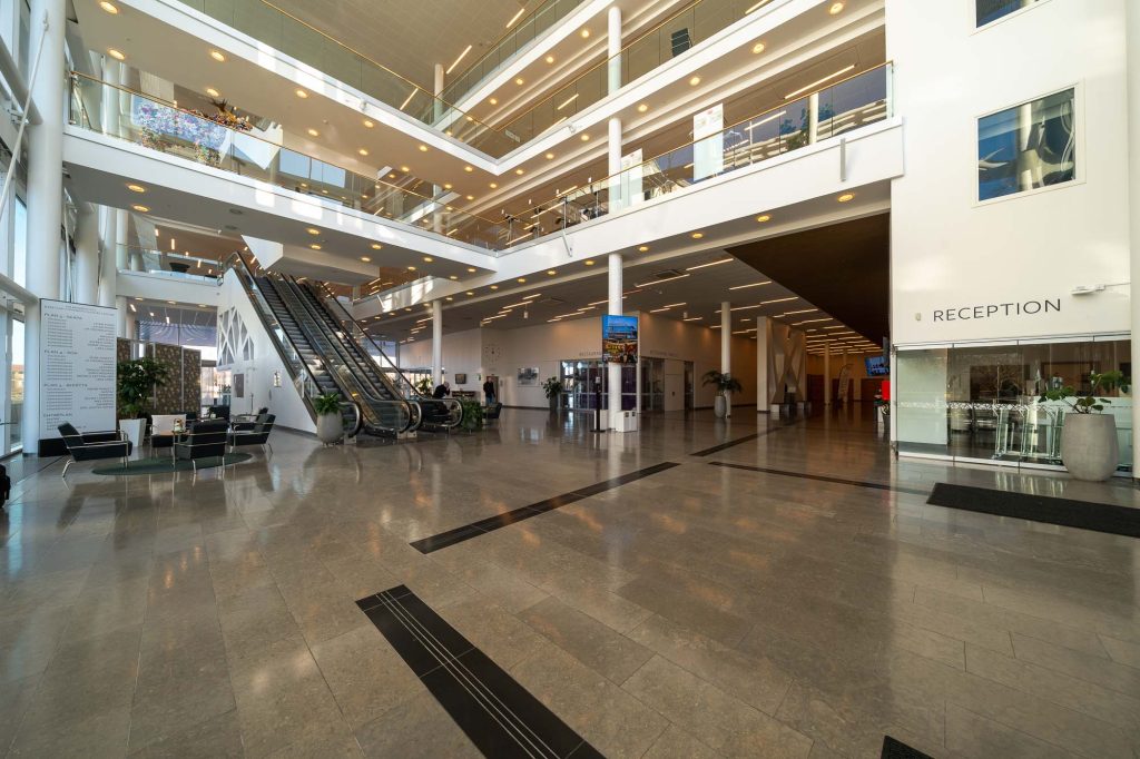 Ljus och öppen entré på Carlstad Conference Center